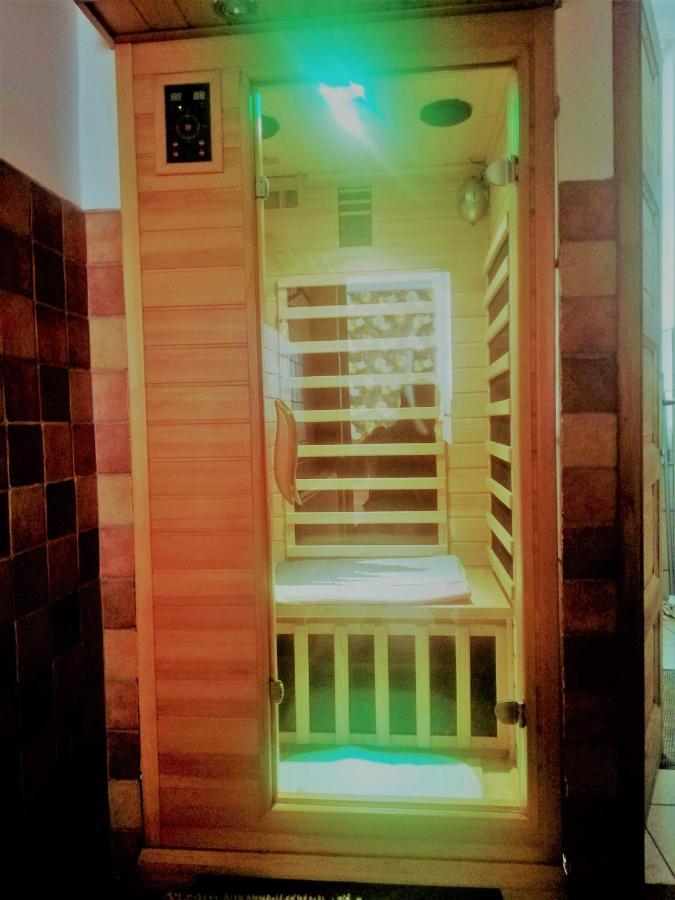 Parva Foresta Appartement Miskolc Buitenkant foto
