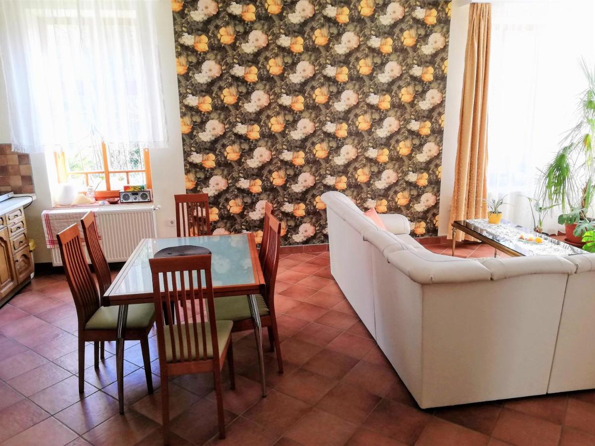 Parva Foresta Appartement Miskolc Buitenkant foto